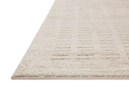 2'-7" x 8'-0" Area Rug