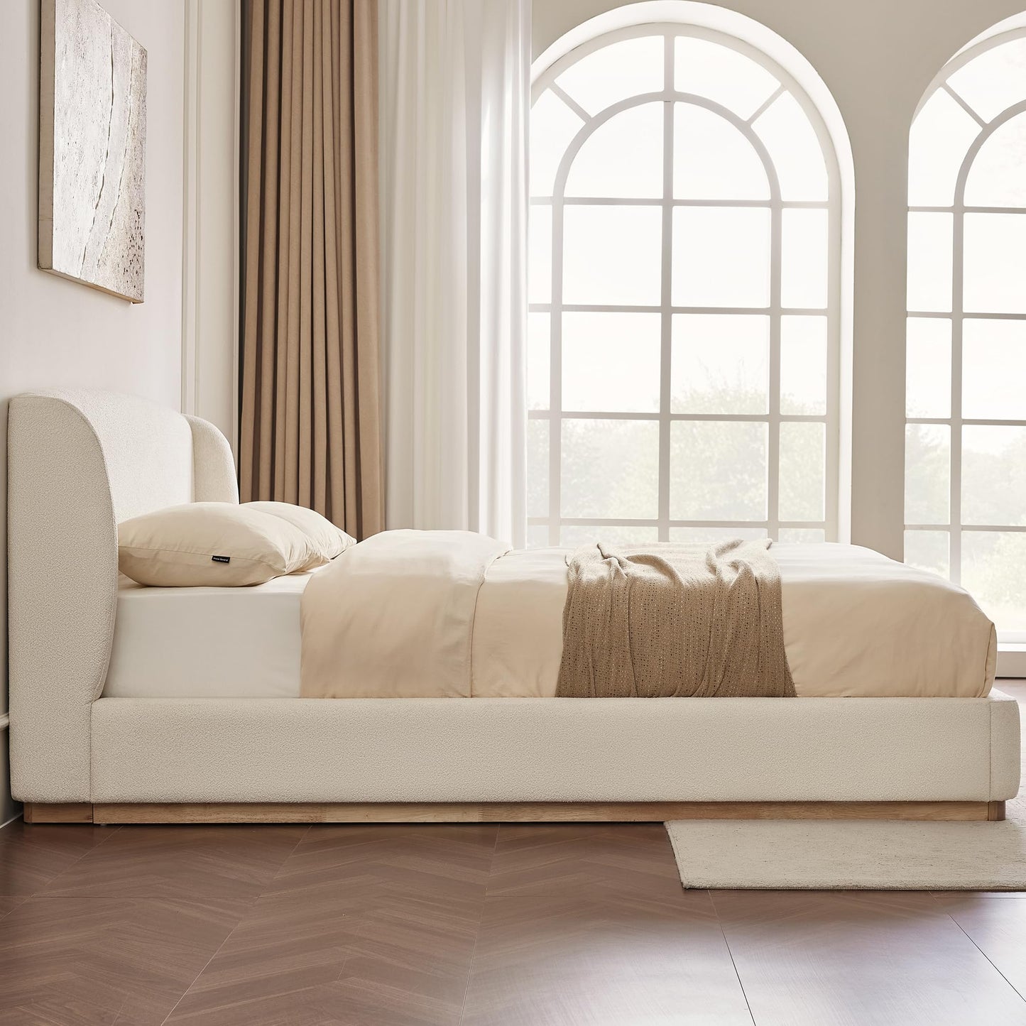 Upholstered Platform Queen Size Bed