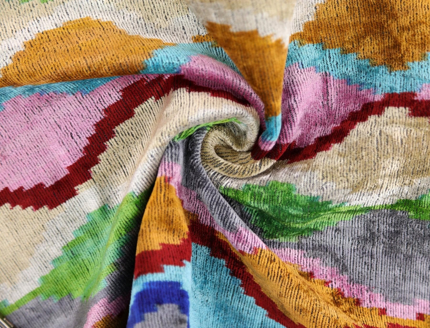 CANVELLO Handmade 16x16 Velvet Pillow – Multicolor Zigzag Ikat Pattern