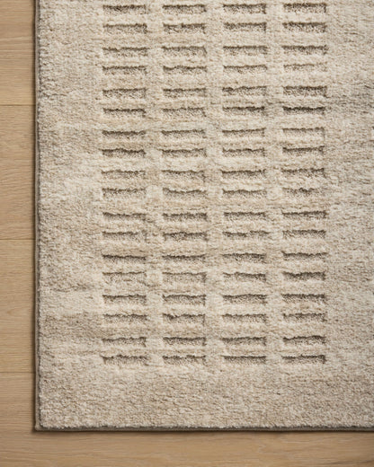 2'-7" x 8'-0" Area Rug