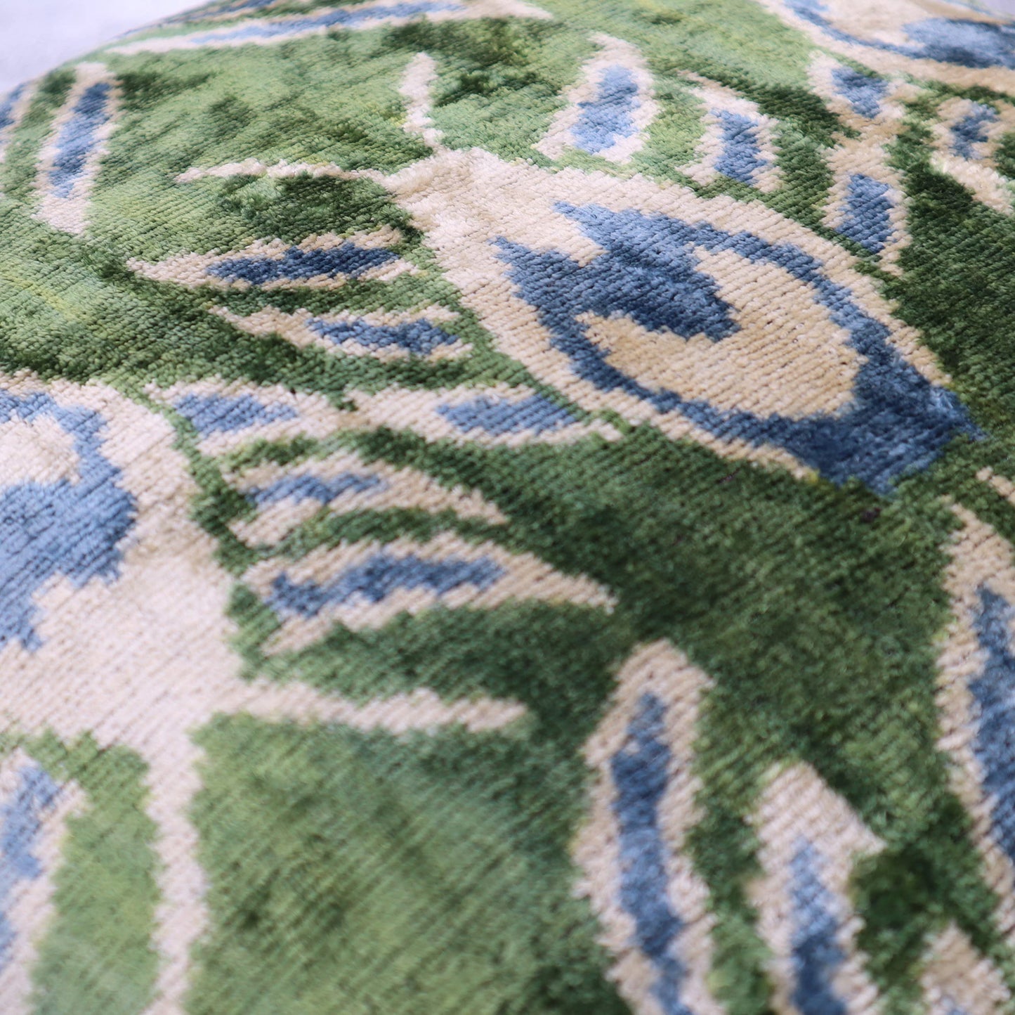 CANVELLO-Exquisite Down Pillow/Throw Cushion: Feather Pillows Elegance & Art | Iconic Throw Pillows with Ikat Design | Soft Velvet Silk (20" x 20”)