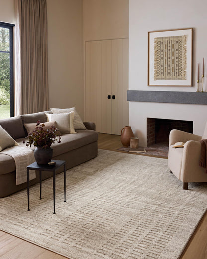 2'-7" x 8'-0" Area Rug